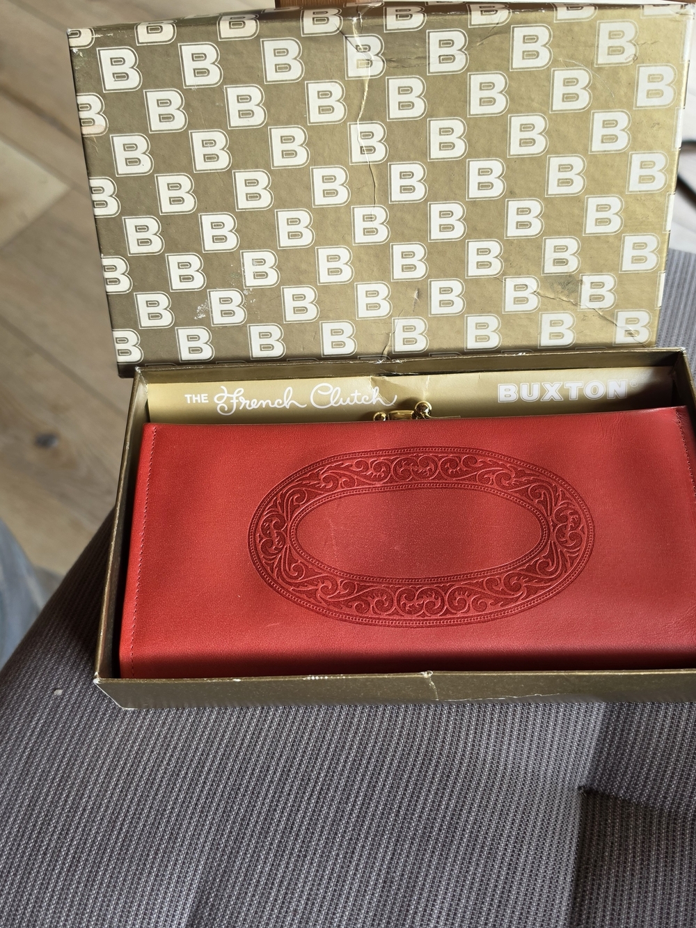 Buxton The French Clutch Red Women's Wallet